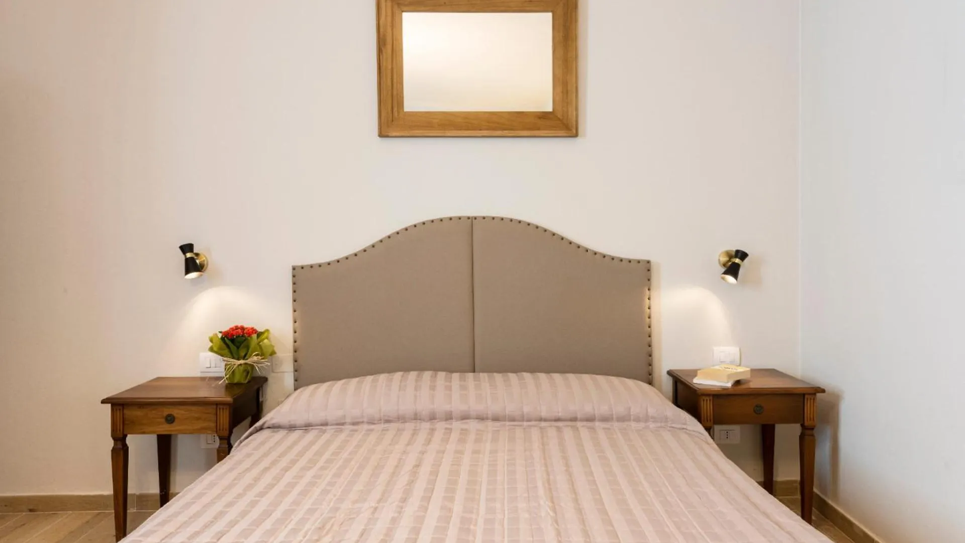 Apartments Florence- Ariento Ercole In The Heart Of Florence 0*,  Italy